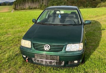 VW Polo 164.687 km 900 &euro; Breidenbach 35236