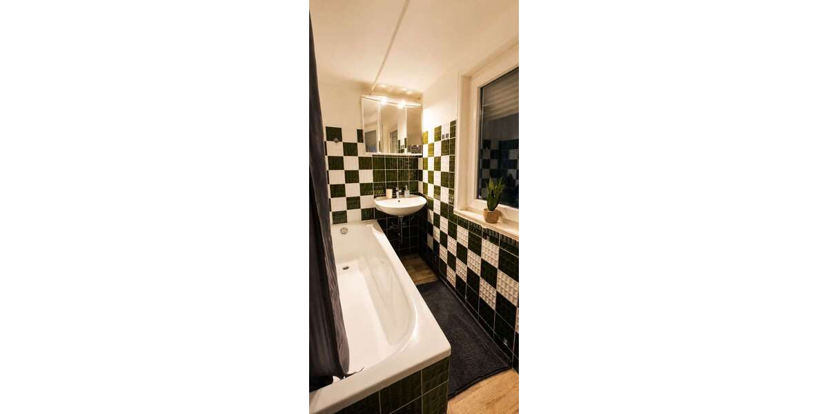 Etagenwohnung Ebsdorfergrund-Dreihausen Dreihausen - 5 Zimmer, 120 m&sup2;, 2.440&euro; | Angebot:26628772
