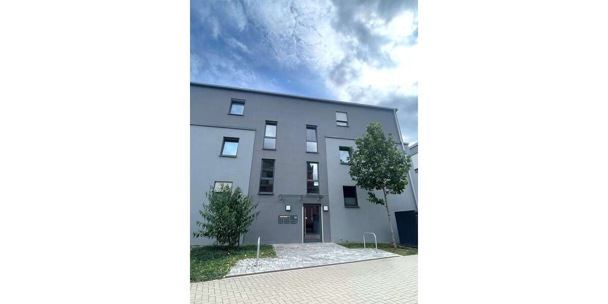 Etagenwohnung Gießen - 3 Zimmer, 107 m&sup2;, 1.350&euro; | Angebot:27025455